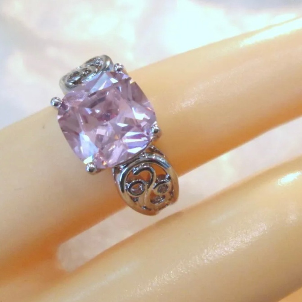 Pink Zircon Filigree Ring - Picture 2 of 6